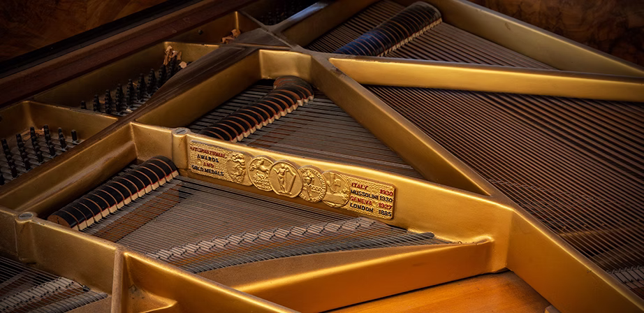 The Anchor Inn Pool Table